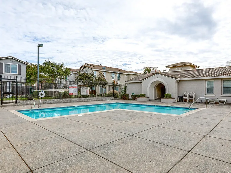 7515 Sheldon Rd #ID1385992P — Photo 30