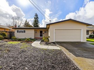 8033 Adrian Dr, Rohnert Park, CA 94928