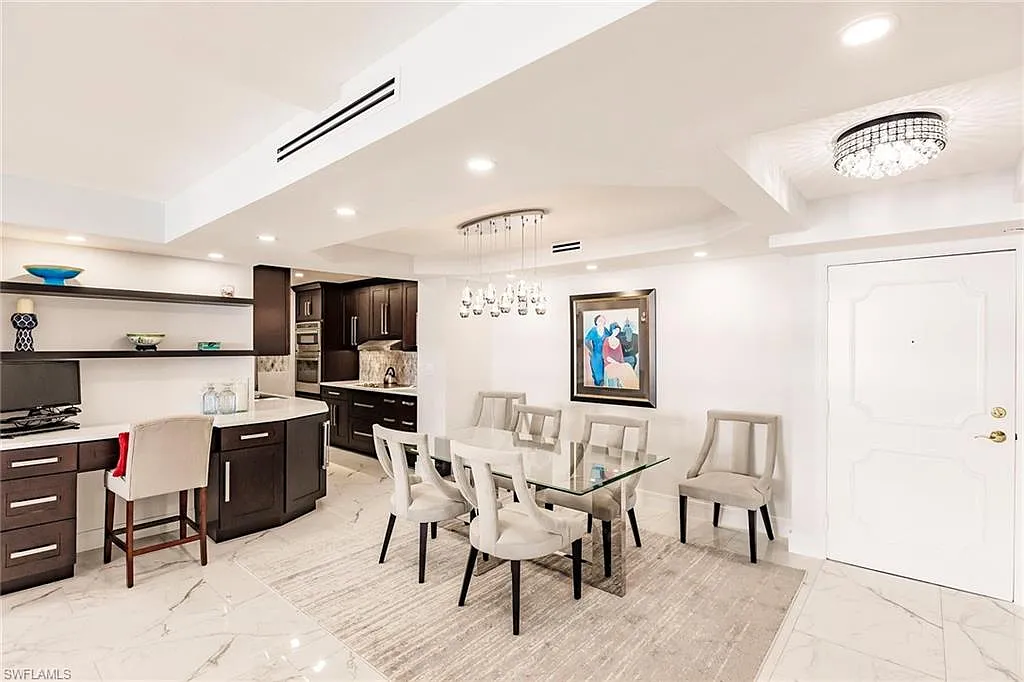 2 bed, 2.0 bath, 1267 sqft, $11,000 — Photo 3