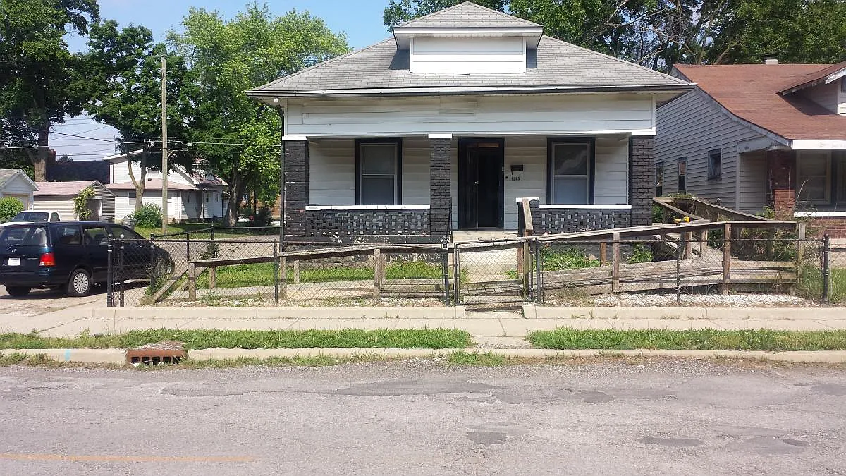 1265 N Holmes Ave photo 1