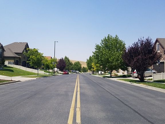 4th image of 8058 S Cricket Ln