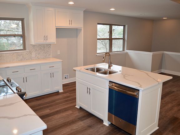 2nd image of 159 Gladys Fair St