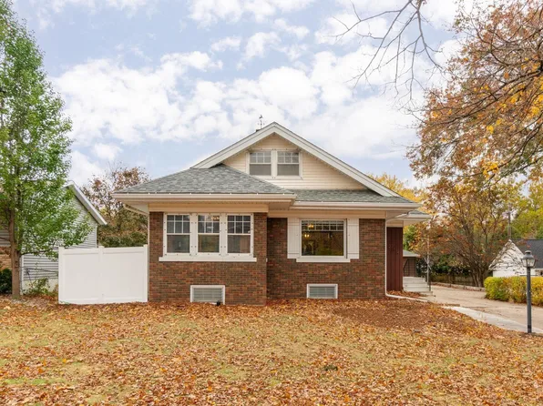 214 Sheridan Rd, Waterloo, IA 50701
