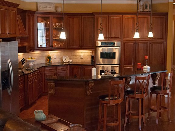 Granite Kitchen/Cabinets + 