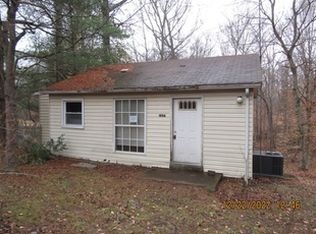 1967 Church Rd, Clarksville, TN 37040
