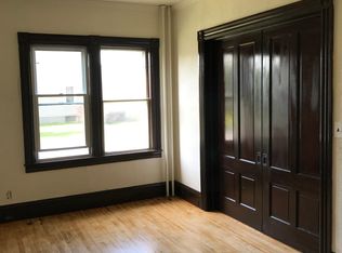 11 Delaware St, Rouses Pt, NY 12979