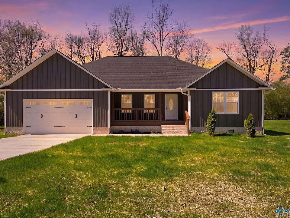1st image of 317 Creekside Dr