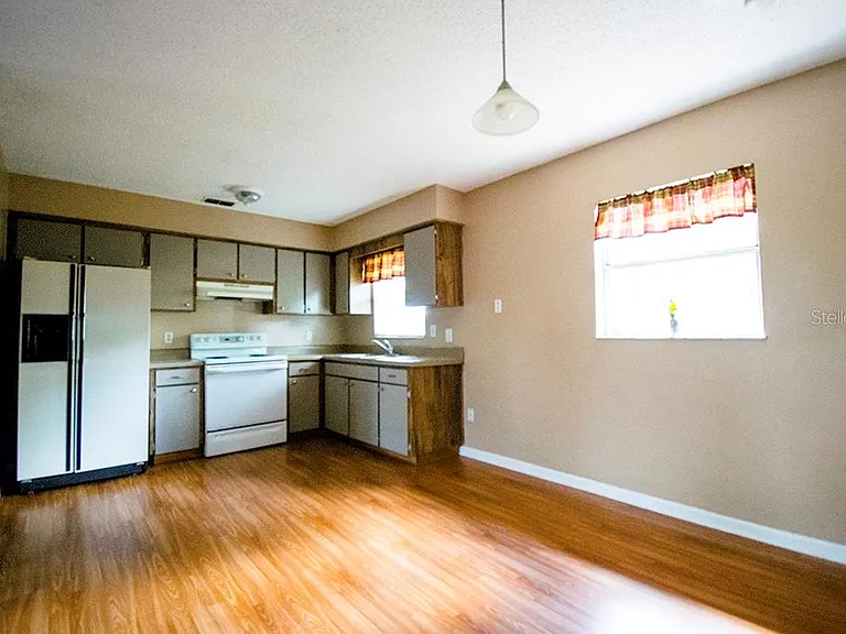 27108 Simona Ave — Photo 3