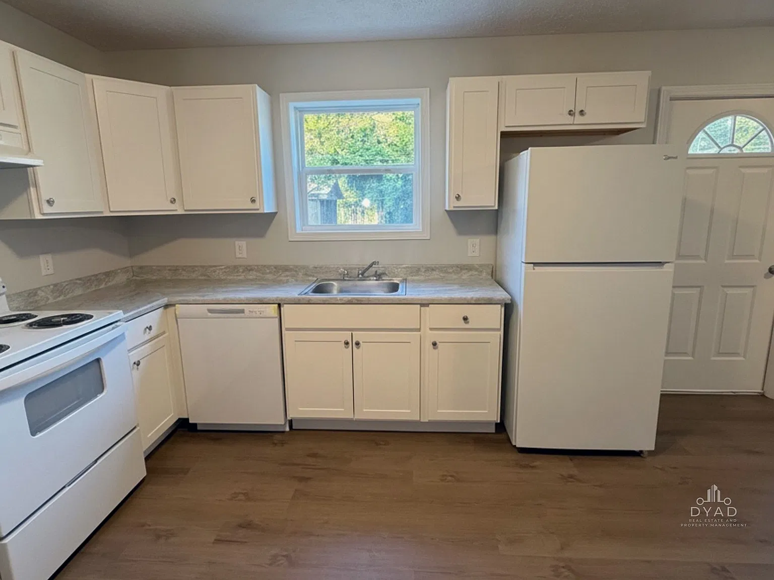 412 N Connell Avenue - 1 — Photo 2
