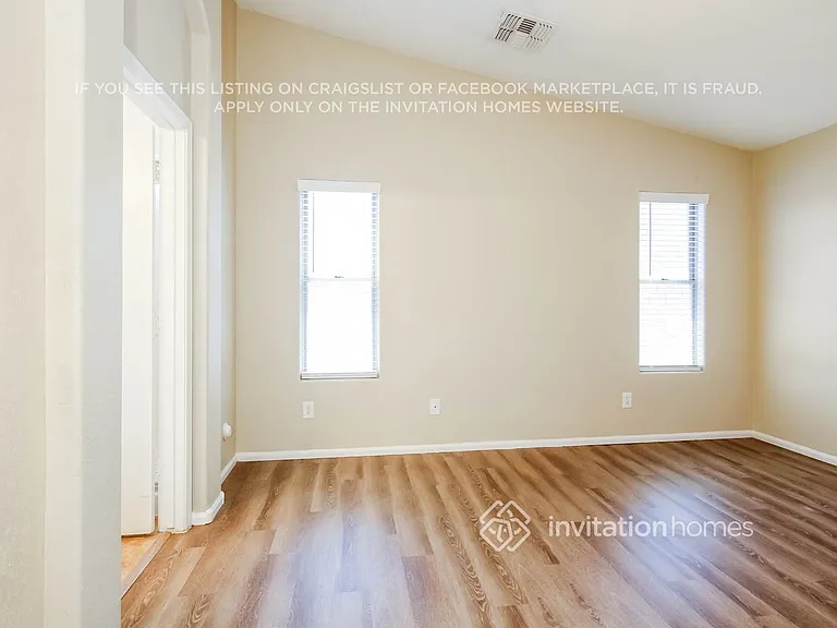 16255 W Moreland St — Photo 8