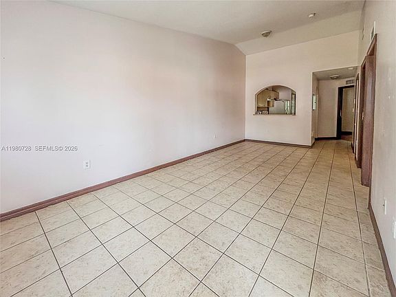 3rd image of 1270 SE 28th Ct Unit 202