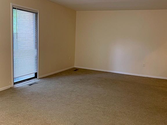 5th image of 3163 Colchester Brook Ln