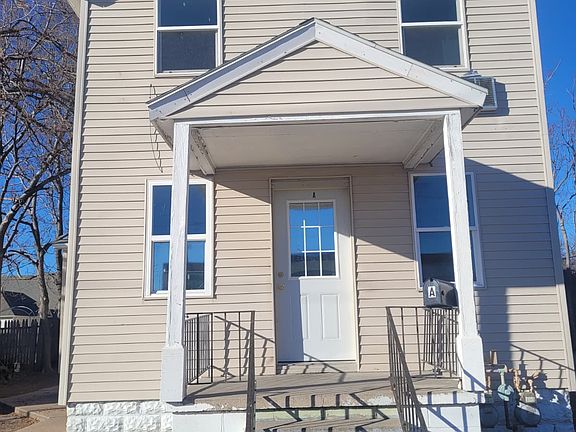 4th image of 506 W 4th St