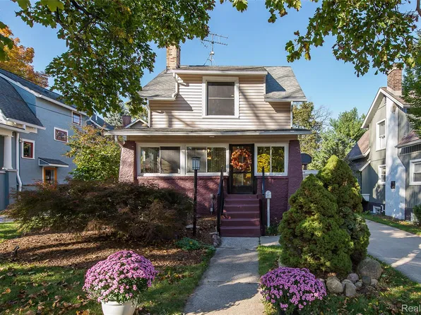 908 Willow St, Ann Arbor, MI 48103