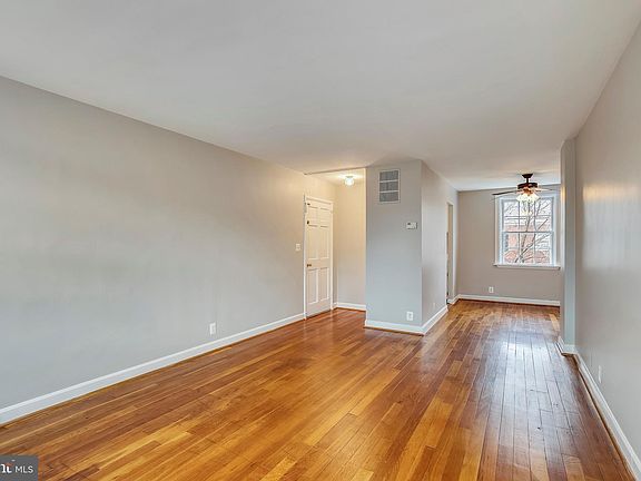 3rd image of 3353 S Stafford St APT B2