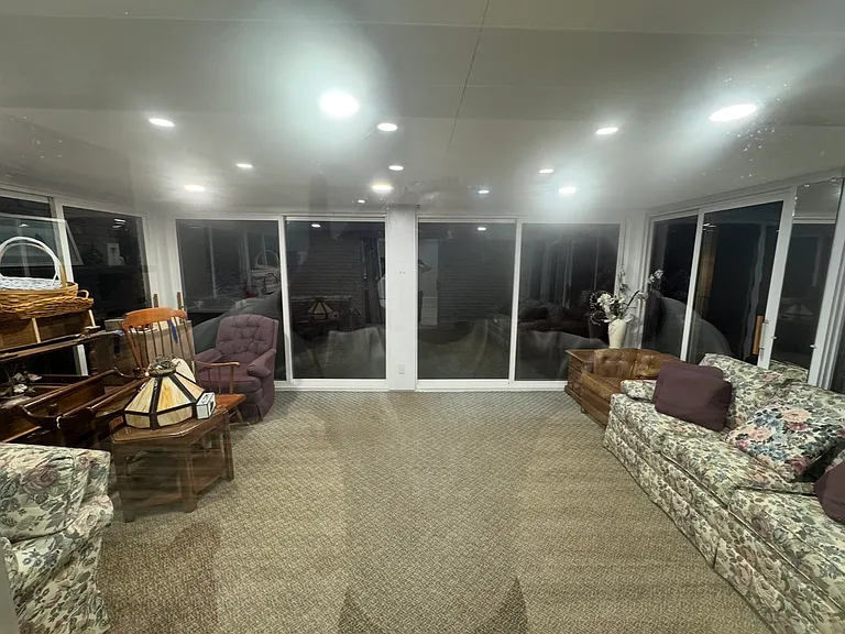 34647 Bristol St — Photo 6