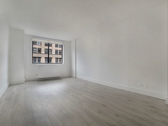 4th image of 300 Mercer St APT 21F