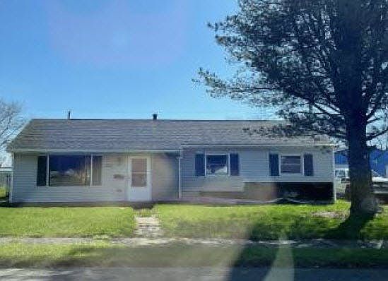 1st image of 2322 Willowrow Ave NE