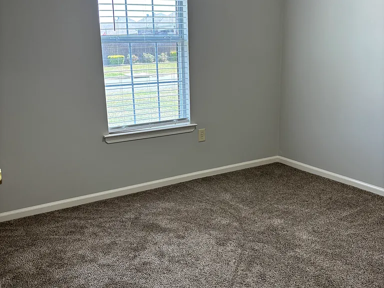 2810 Longbow Ln — Photo 9
