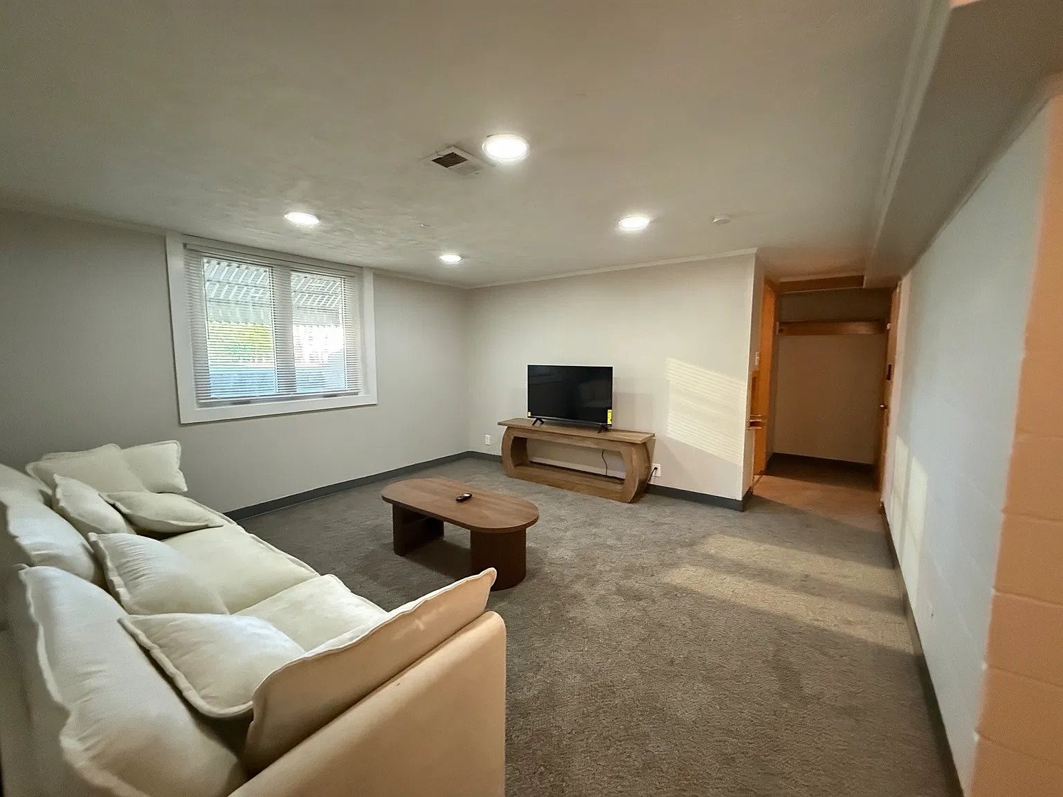 1901 5 Plex — Photo 3