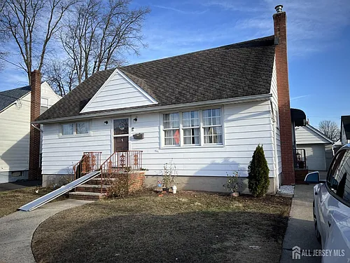 30 Cypress St Photo 1
