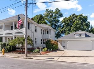 26 Bradley St, Pawtucket, RI 02861