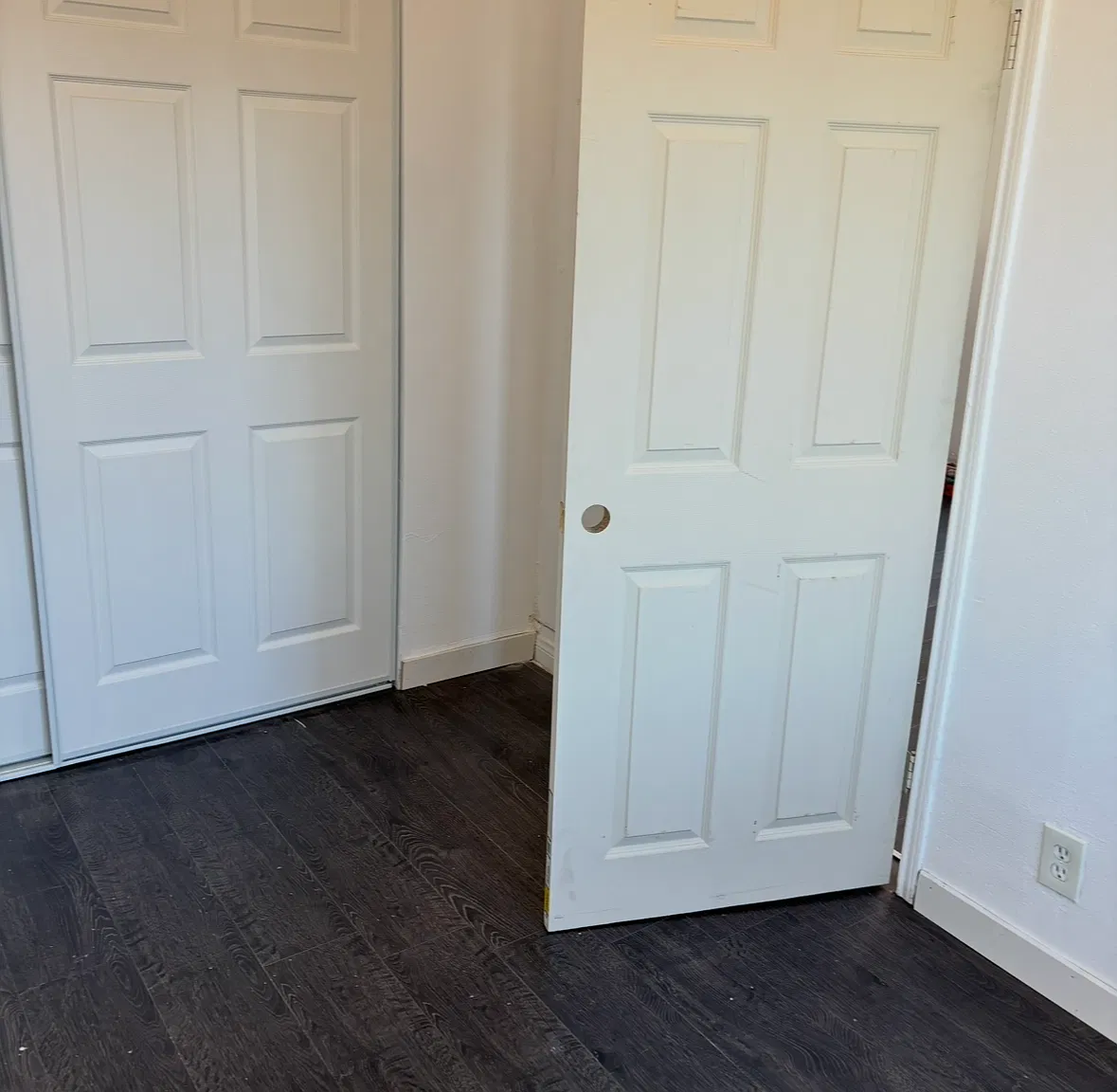 2 bed, 800 sqft, $2,200 — Photo 4