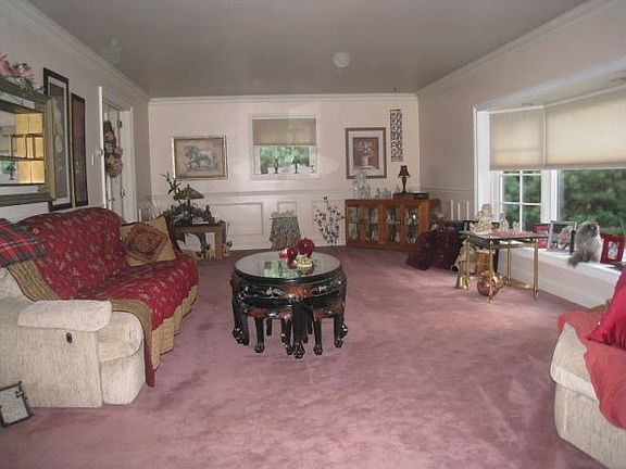 Living Room (main level)