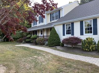 7 Cinnamon Dr, Coventry, RI 02816