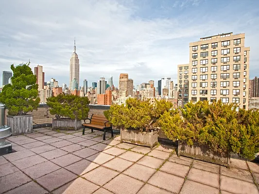 Sold by Sotheby's International Realty | media 14