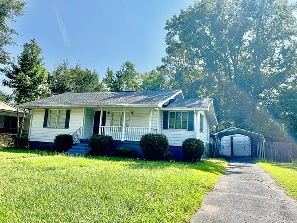 107 Esplanade Ave