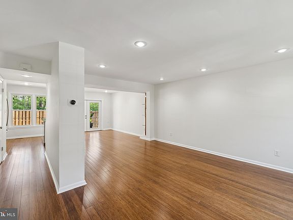 5th image of 19833 Bazzellton Pl