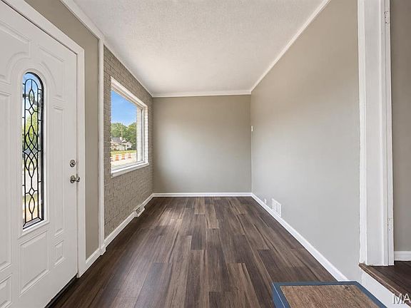 2nd image of 2648 Madison Ave