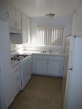 5th image of 4811 Bermuda Ave APT 1