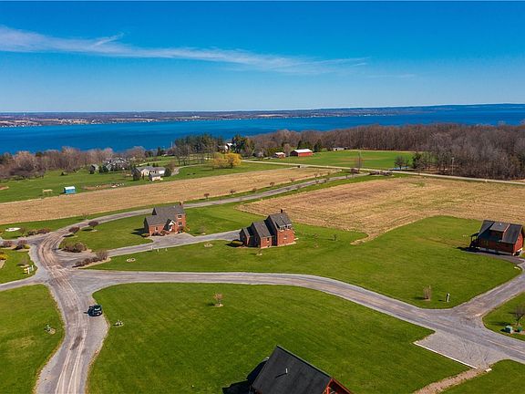 4th image of 448 & 450 Armstrong Rd