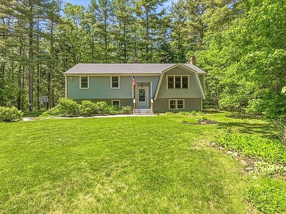 2nd image of 15 Shady Acre Ln