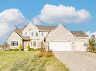 13797 Sunladen Dr NW, Pickerington, OH 43147