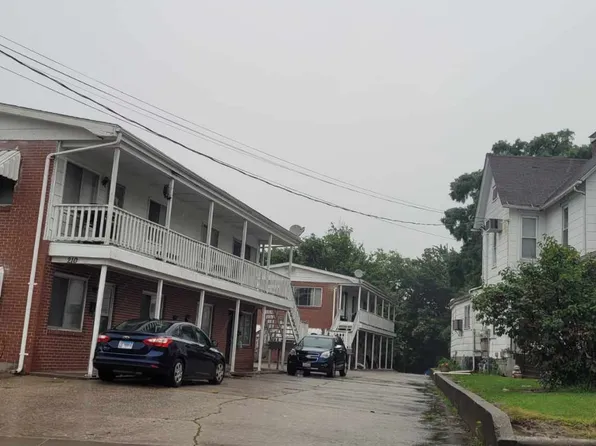 210 N 12th St APT 8, Mount Vernon, IL 62864