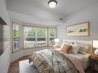 9165 Comstock Ln N UNIT 106, Maple Grove, MN 55311