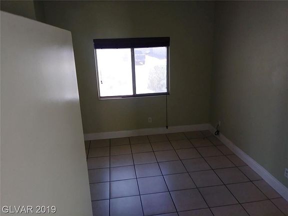 3rd image of 2061 Jesse Scott St