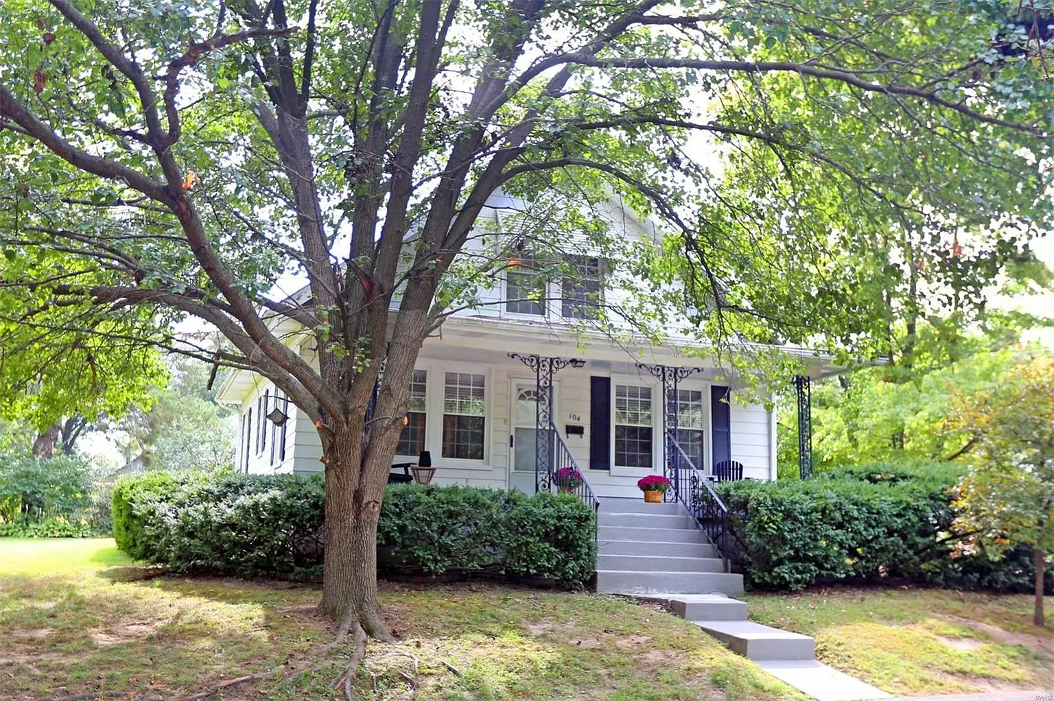 104 E Drake Ave photo 1