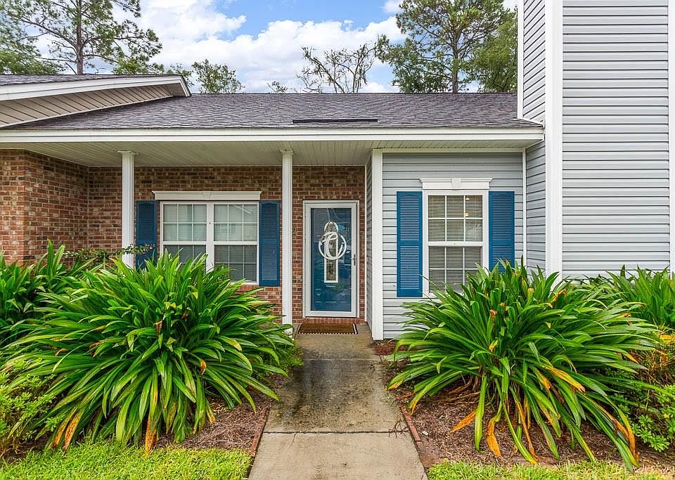 1st image of 52 White Oak Ct