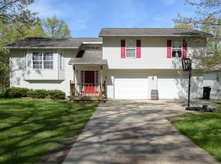 2594 Abbey Rd, Wayland, MI 49348