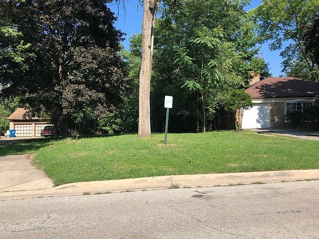 1st image of 1105 Nichols Ln