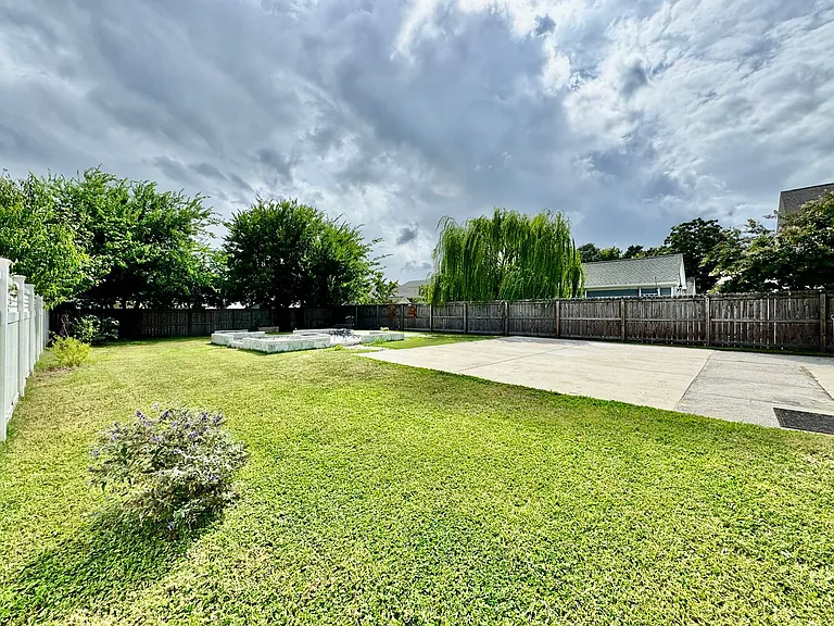 1123 W Ocean View Ave — Photo 53