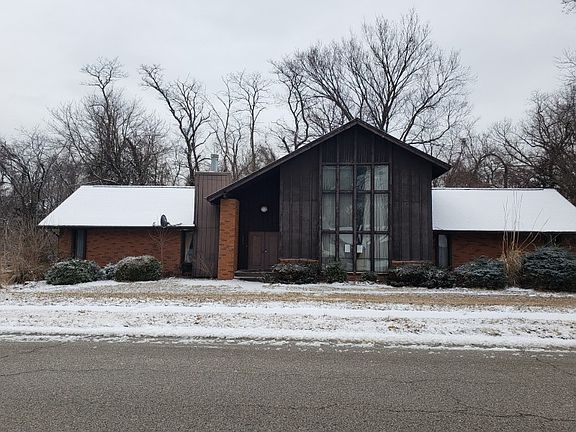 3rd image of 1593 Knollstone Dr