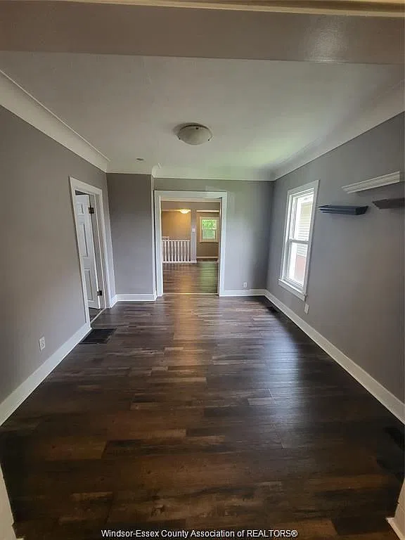 4 bed, $2,250 — Photo 4