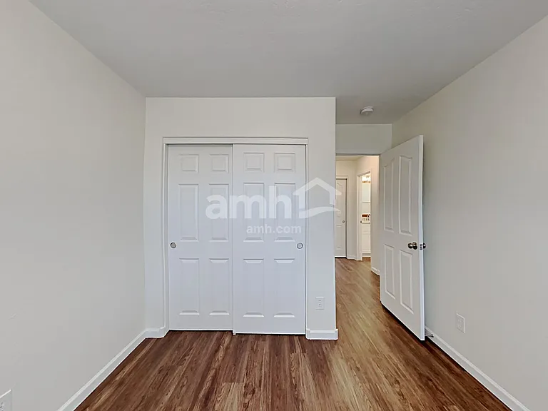7008 S 38th Ln — Photo 16