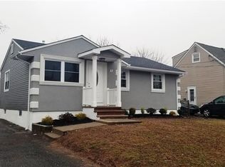 27 2nd Ave, Port Reading, NJ 07064