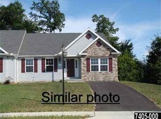 71 Galaxy Dr, Hanover, PA 17331
